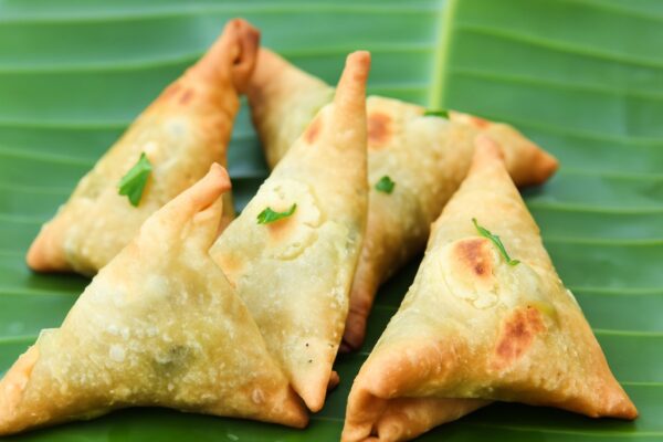 samosa, indian, fried-8303211.jpg