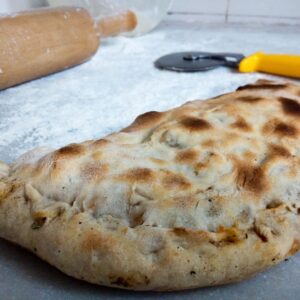 calzone, pizza, food-1681229.jpg